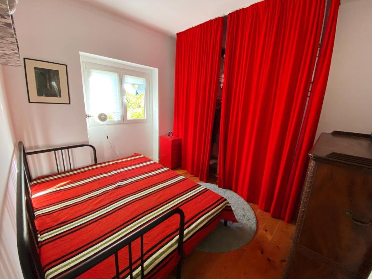 Casa Das Boganvilias - Moradia Com Jardim Lisboa Dış mekan fotoğraf